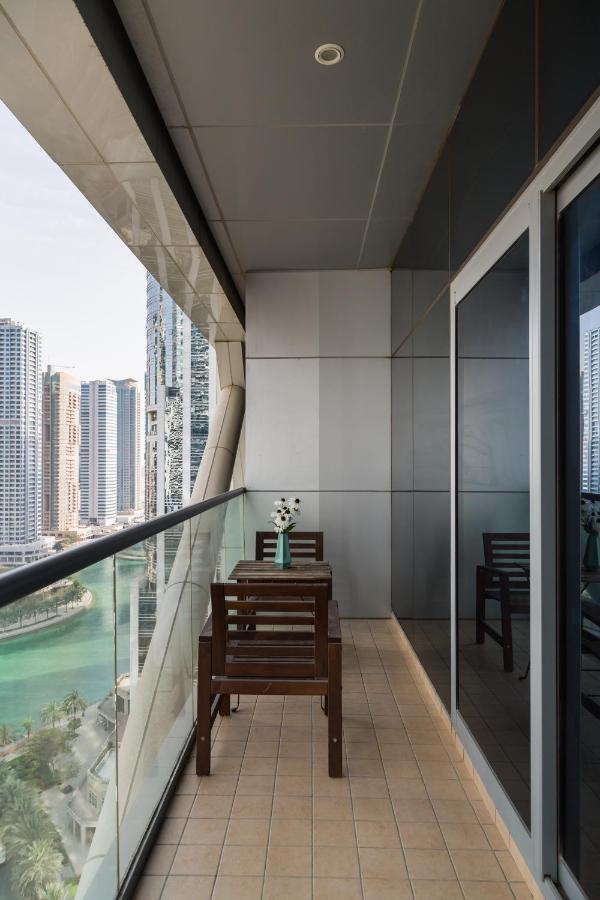 ドバイHiguests - Cozy Studio With Panoramic Views On The Lakeアパートメント エクステリア 写真